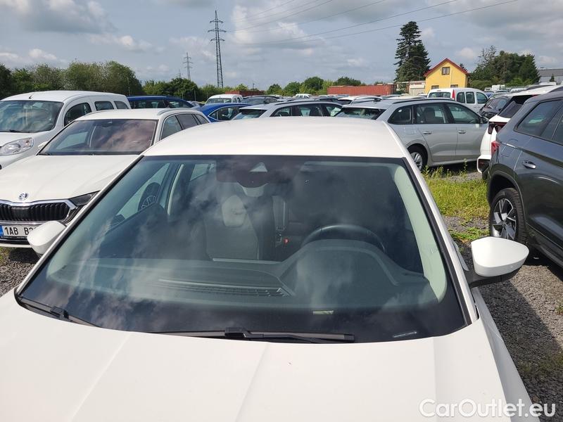  Skoda  Octavia  Lim. (NX3)(2020)  1.5TSI 110 Ambition 5d #1