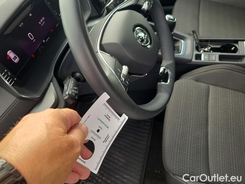  Skoda  Octavia  Lim. (NX3)(2020)  1.5TSI 110 Ambition 5d #7
