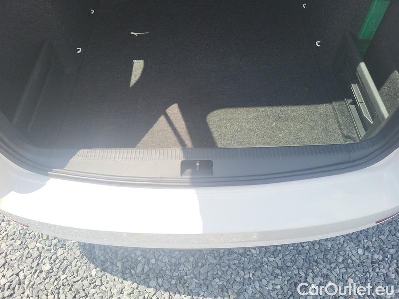  Skoda  Octavia  Combi  (5E5)(03.2017->)  Com 1.6TDI 85 Ambition #14