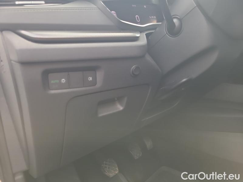  Skoda  Octavia  Lim. (NX3)(2020)  1.5TSI 110 Ambition 5d #6