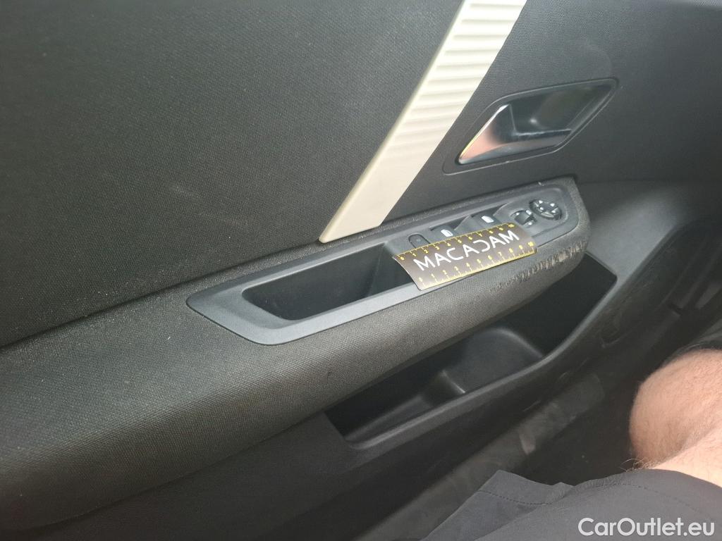  Citroen  C4  Berline Feel 1.5 BlueHDI 110CV BVM6 E6d #5