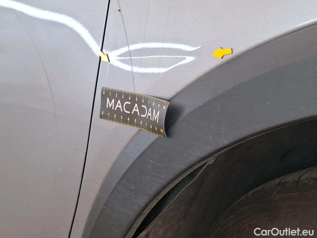  Citroen  C4  Berline Feel 1.5 BlueHDI 110CV BVM6 E6d #8