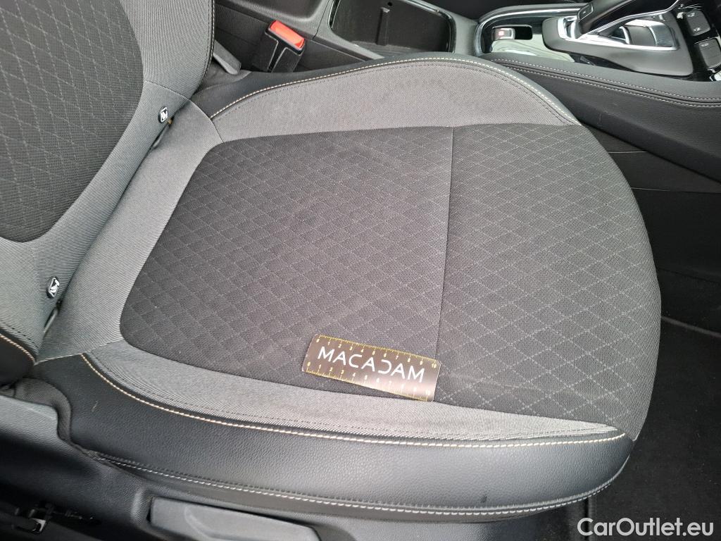  Opel   Grandland X Grandland X Elegance Business 1.5 130CV BVA8 E6d #10