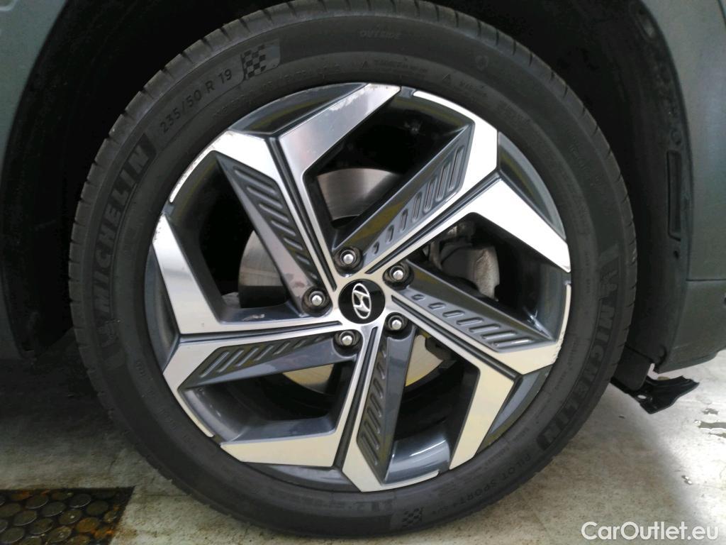  Hyundai  Tucson HYUNDAI  / 2020 / 5P / SUV 1.6 HYBRID 230 EXECUTIVE #55