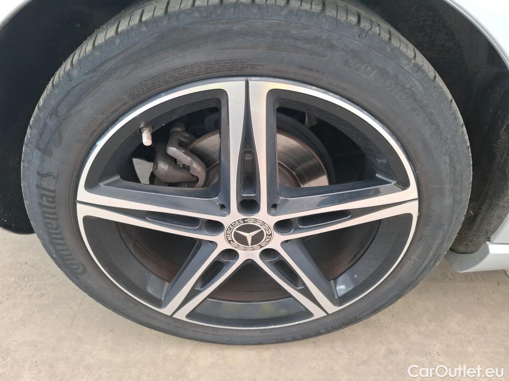  Mercedes  A-Klasse MERCEDES-BENZ Classe A Compact / 2018 / 5P / Berline A 200 d Progressive Line 8G-DCT #6