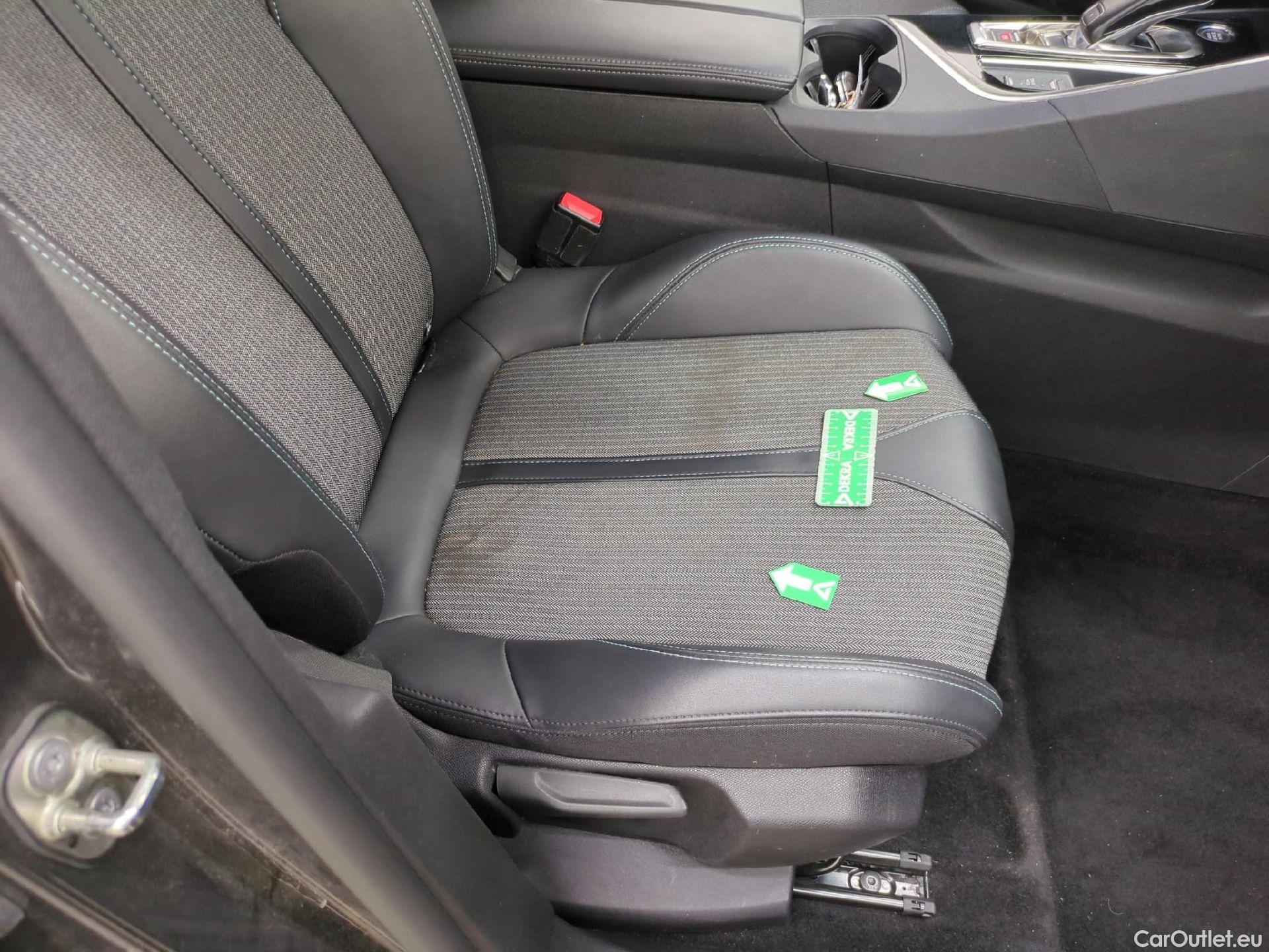 Peugeot  3008  II Allure 1.5 HDi 130CV BVA8 E6d #3