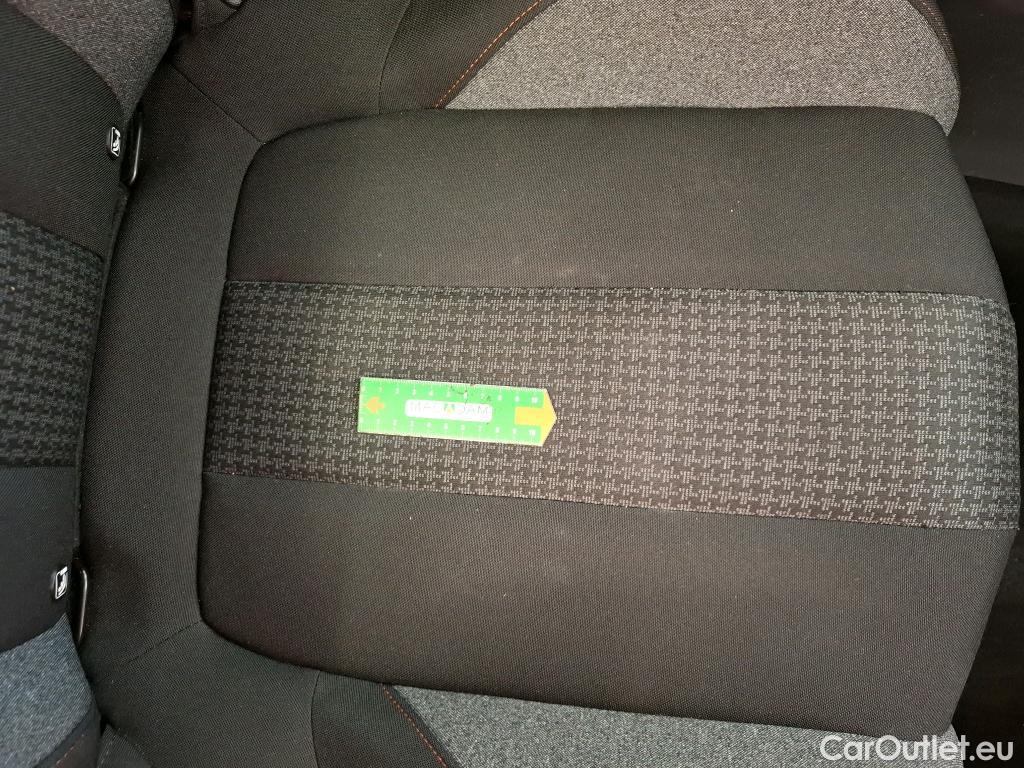  Peugeot  3008  Active Pack 1.5 HDi 130CV BVA8 E6d #31