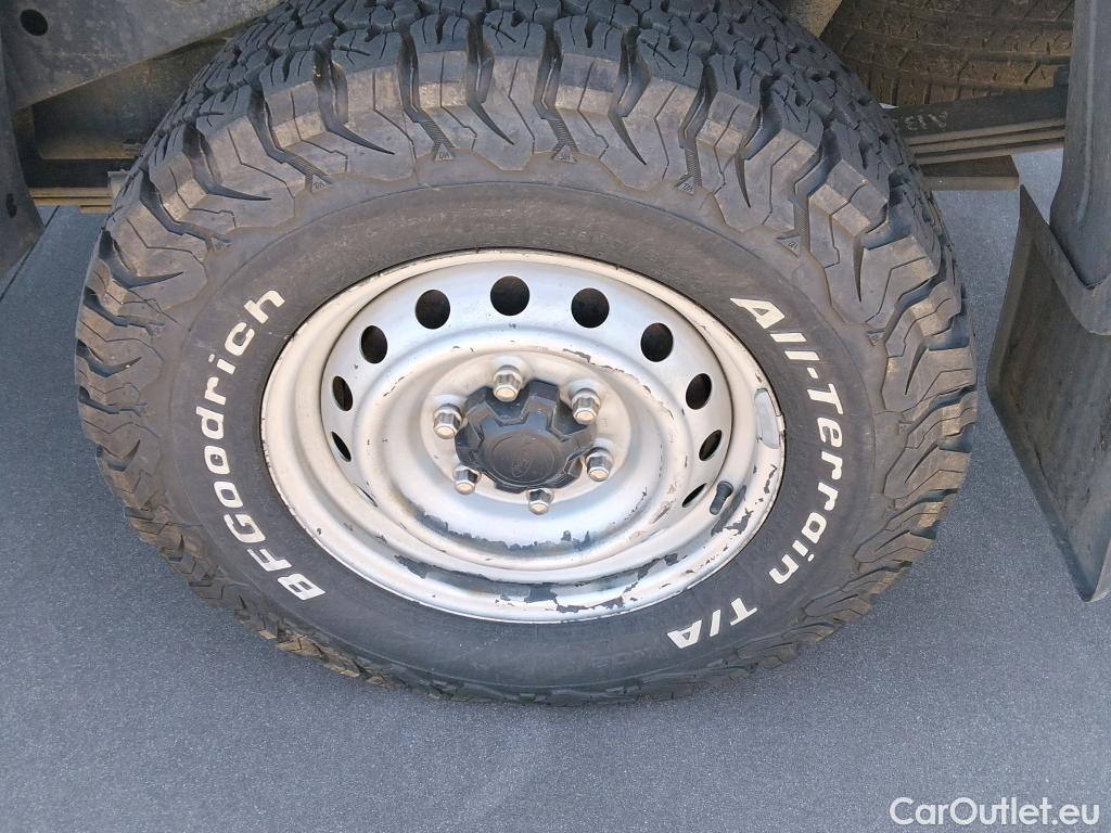  Ford  Ranger FORD  VU 4p 6G pickup 2.2 TDCi 150cv 4x4 Doble Cabina XL #50