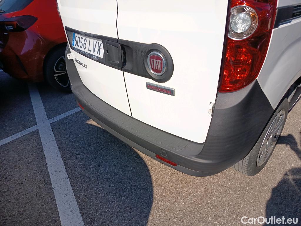  Fiat  Doblo FIAT Doblò Cargo/2015/4P/furgón derivado de turismo Cargo SX 1.6 Mjet 66kW (90CV) (AC) #5