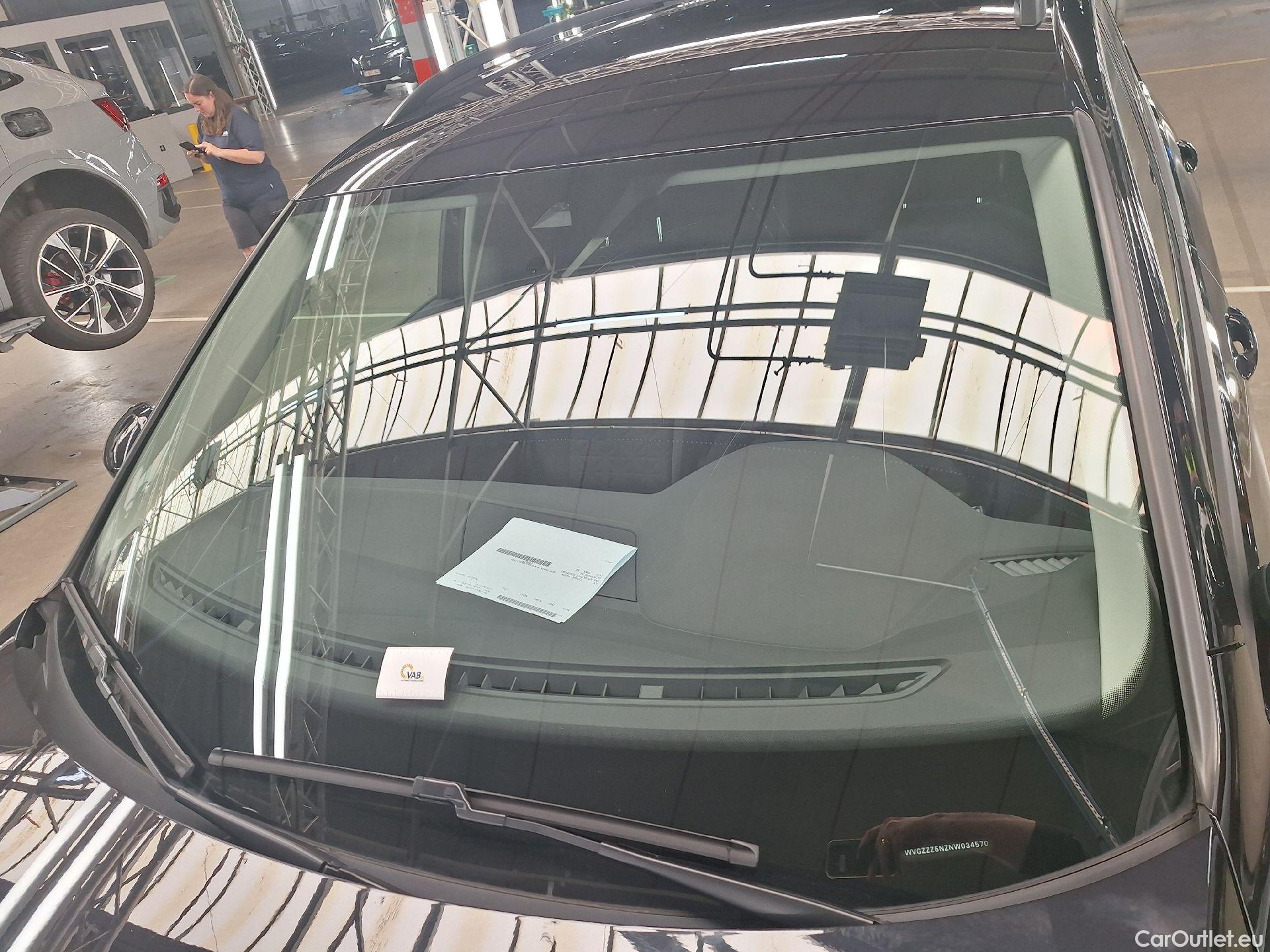  Volkswagen  Tiguan VW,  FL'20, Volkswagen  1.5 TSI 96kW Life Business 5d #55