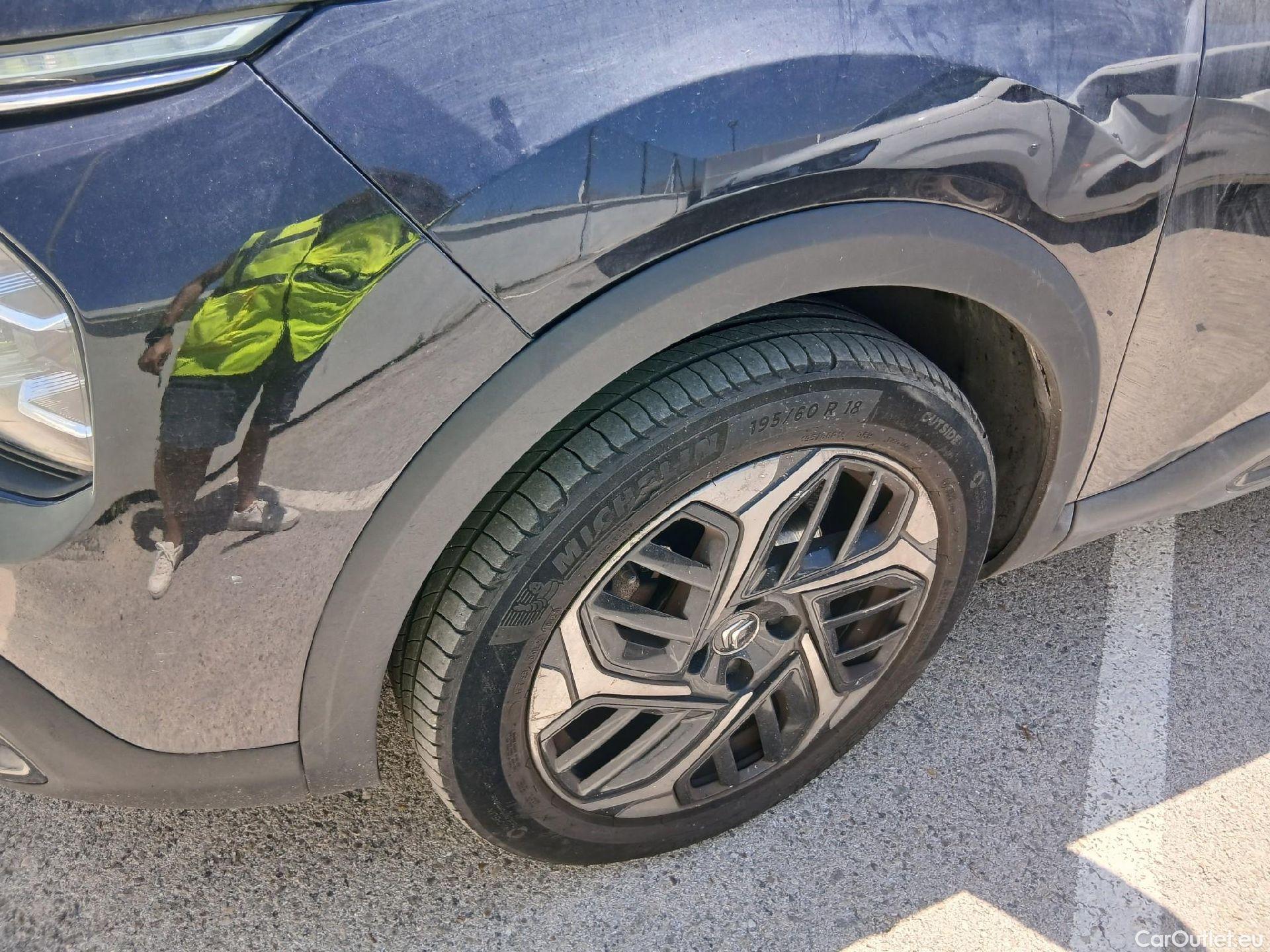  Citroen  C4 CITROEN  / 2020 / 5P / berlina con portón PureTech 130 S&S 6v Feel Pack #17
