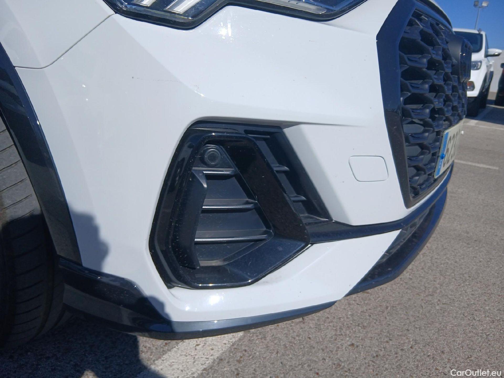  Audi  Q3 AUDI  Sportback / 2019 / 5P / todoterreno Black line 35 TDI 110kW (150CV) S tronic #9