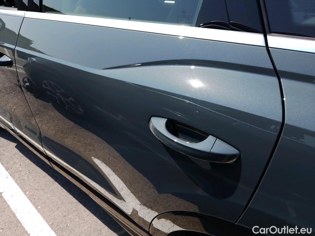 Audi  Q3 AUDI  / 2018 / 5P / todoterreno Advanced 35 TDI 110kW (150CV) S tronic #26