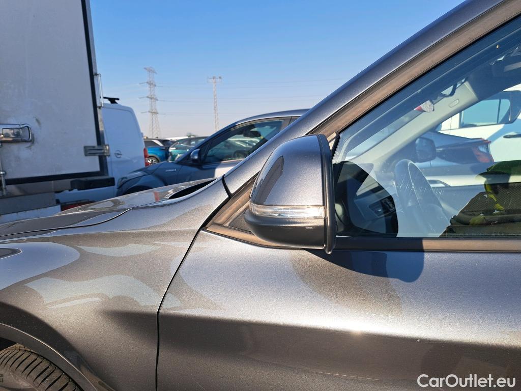 Bmw  X1 BMW  sDrive18i (CX2) #52