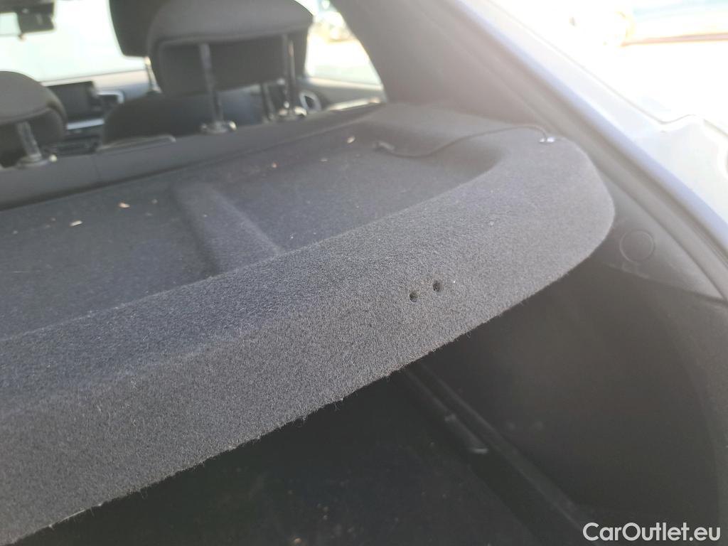  KIA  XCeed KIA  / 2019 / 5P / todoterreno 1.0 T-GDi Drive 88kW (120CV) #33