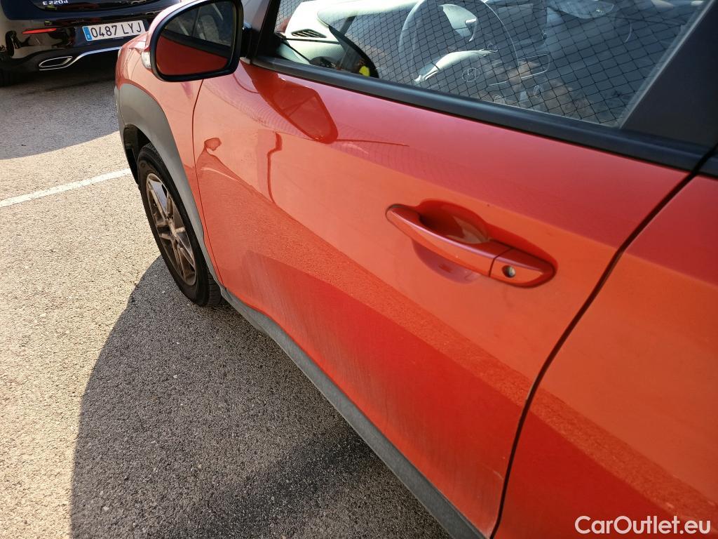  Hyundai  Konna HYUNDAI Kona / 2017 / 5P / todoterreno KONA TGDI 1.0 120CV 4X2 KLASS #8