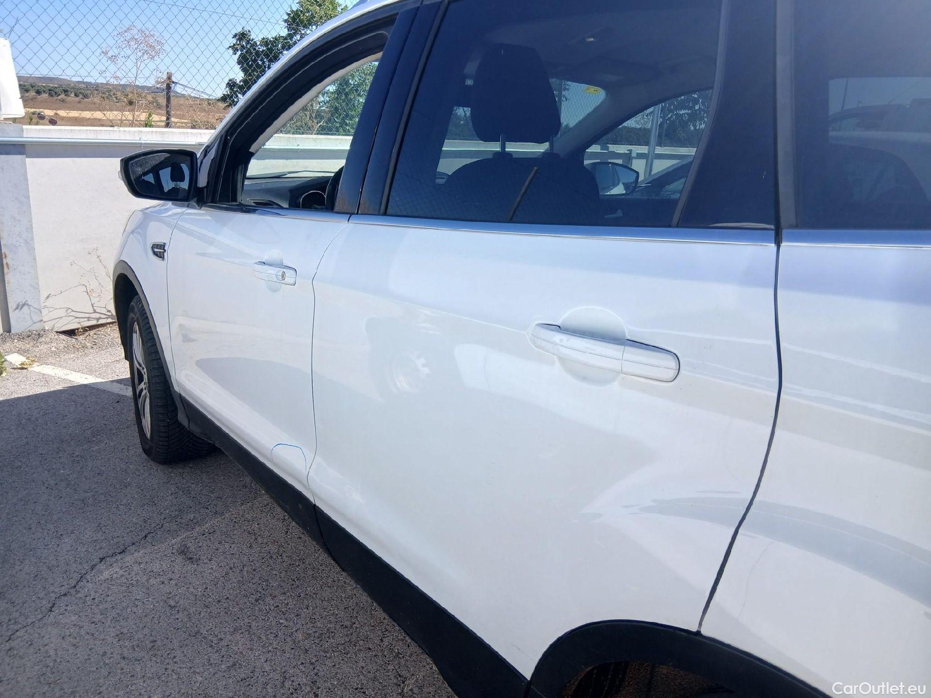  Ford  Kuga FORD  / 2016 / 5P / todoterreno 1.5 EcoBoost 88kW 4x2 Trend+ (CX) #14