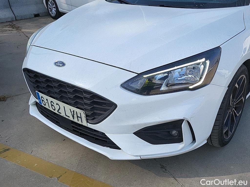 Ford  Focus FORD  / 2018 / 5P / berlina con portón 1.0 Ecoboost MHEV 92kW ST-Line #13