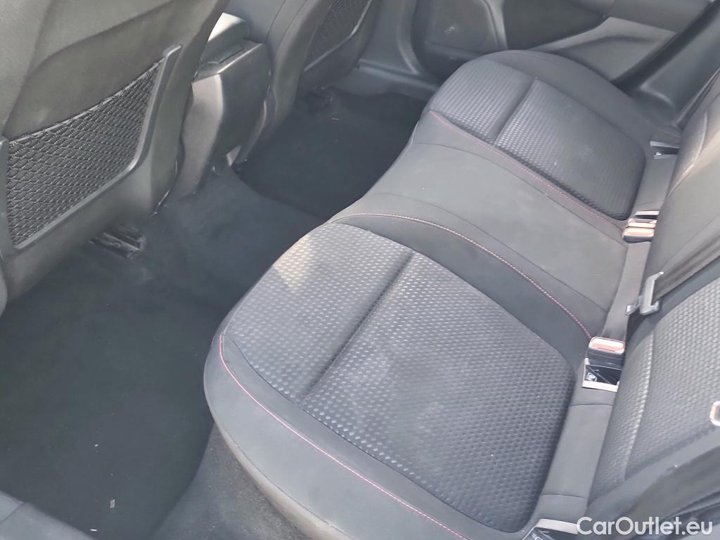  Ford  Focus FORD  / 2018 / 5P / berlina con portón 1.0 Ecoboost MHEV 92kW ST-Line #25