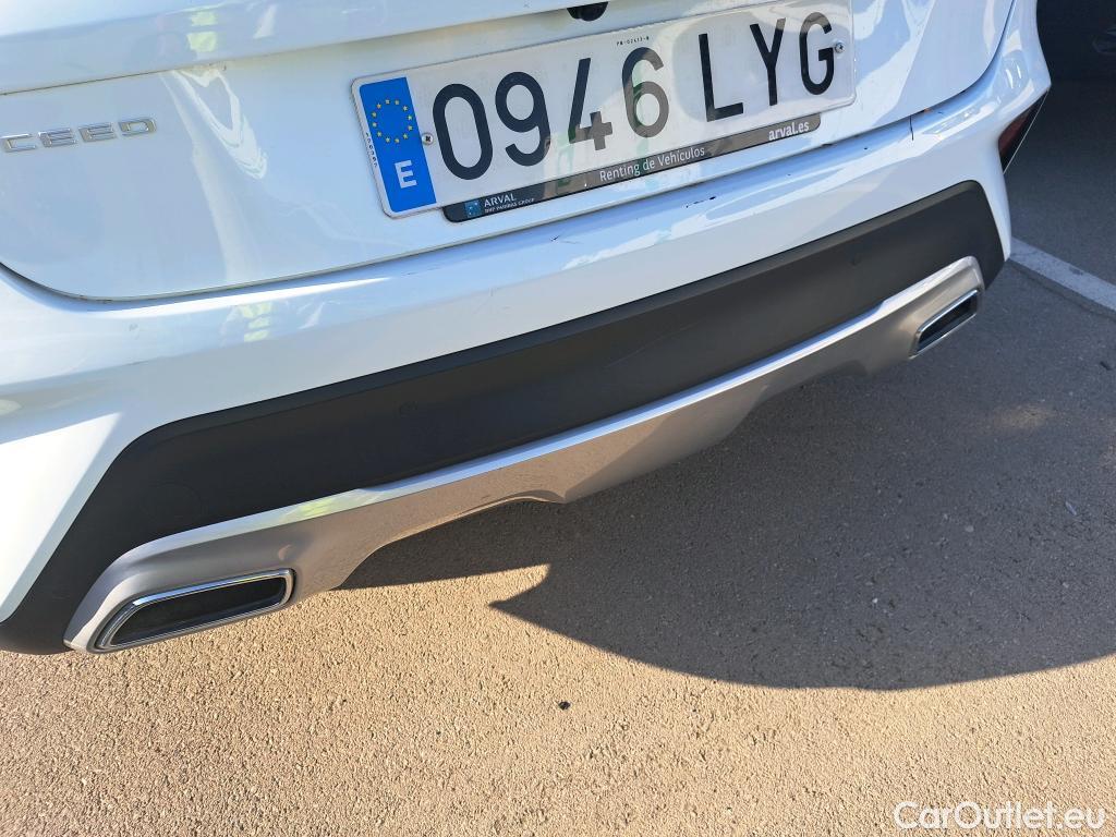  KIA  XCeed KIA  / 2019 / 5P / todoterreno 1.0 T-GDi Drive 88kW (120CV) #34