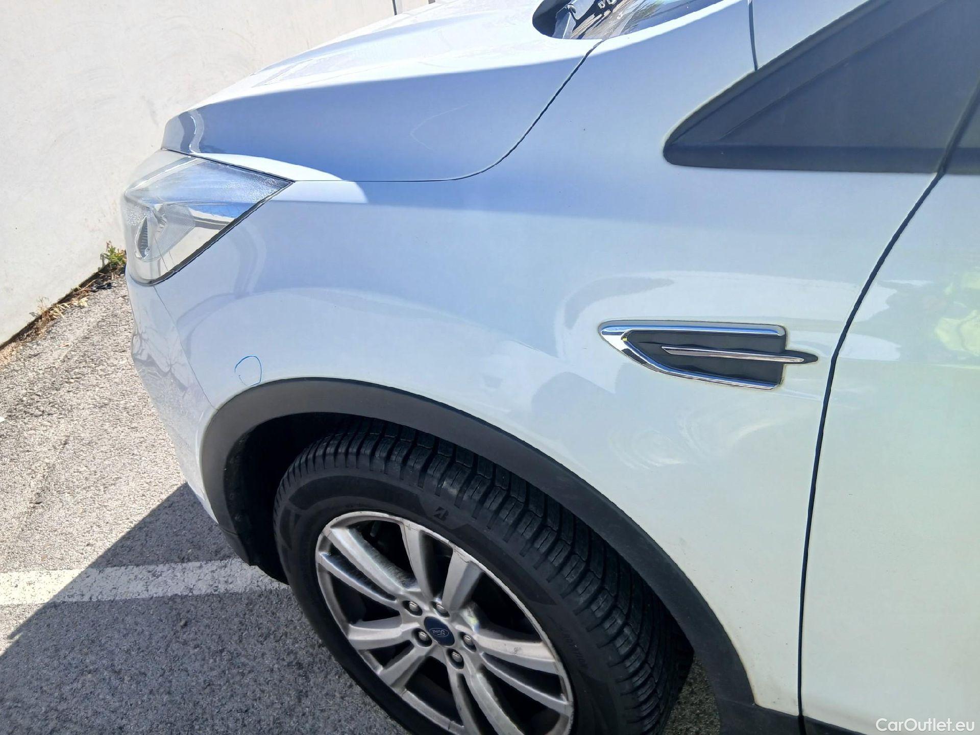  Ford  Kuga FORD  / 2016 / 5P / todoterreno 1.5 EcoBoost 88kW 4x2 Trend+ (CX) #10