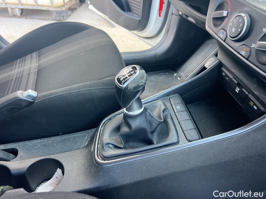 Hyundai  i20 HYUNDAI  / 2020 / 5P / berlina con portón 1.0 TGDI 74kW (100CV) 48V Essence #14