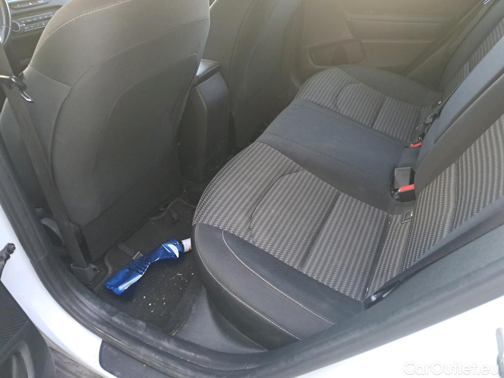  KIA  XCeed KIA  / 2019 / 5P / todoterreno 1.0 T-GDi Drive 88kW (120CV) #37