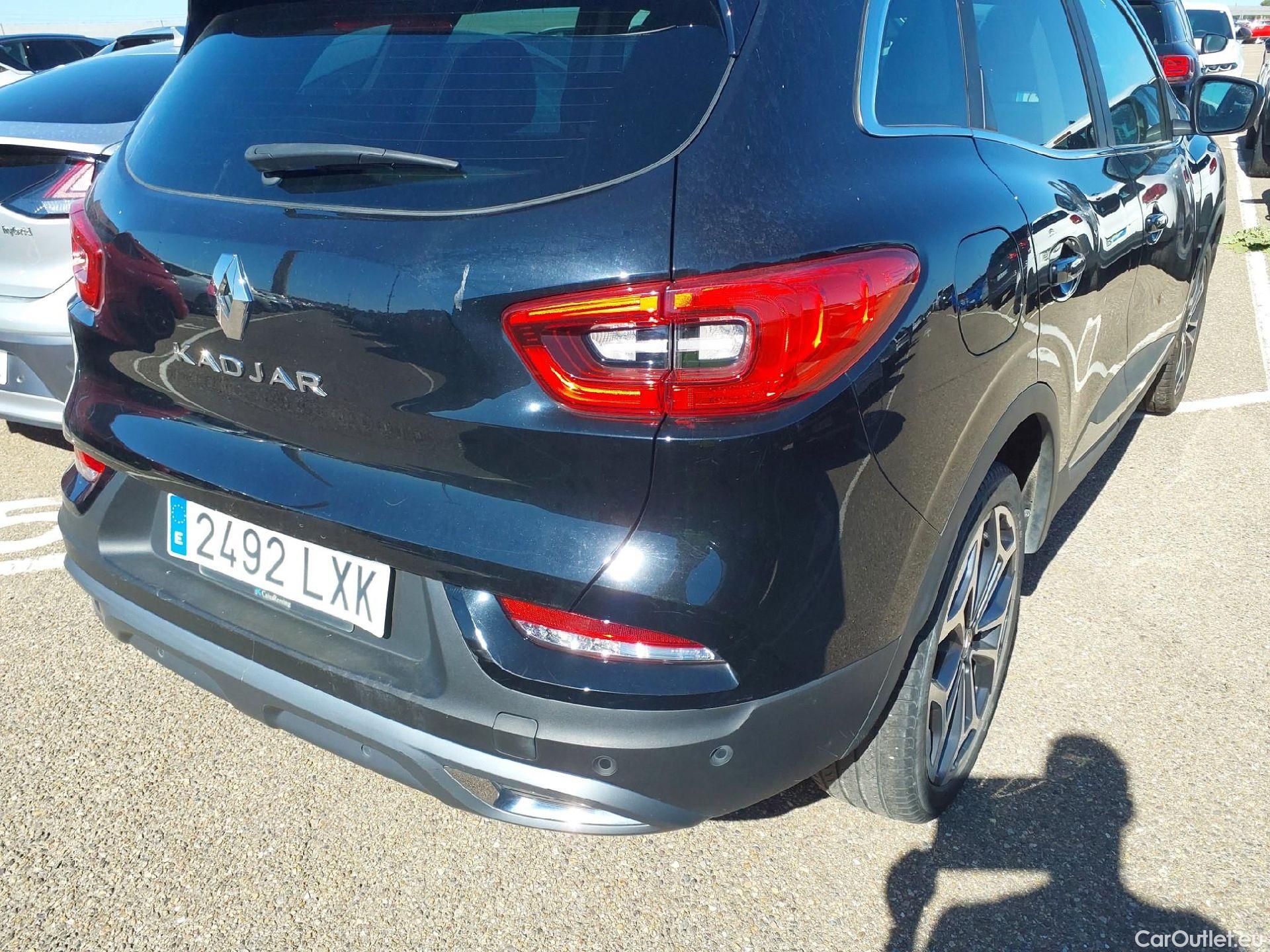  Renault  Kadjar RENAULT  / 2019 / 5P / crossover Zen GPF TCe 103kW (140CV) EDC (AC) #16