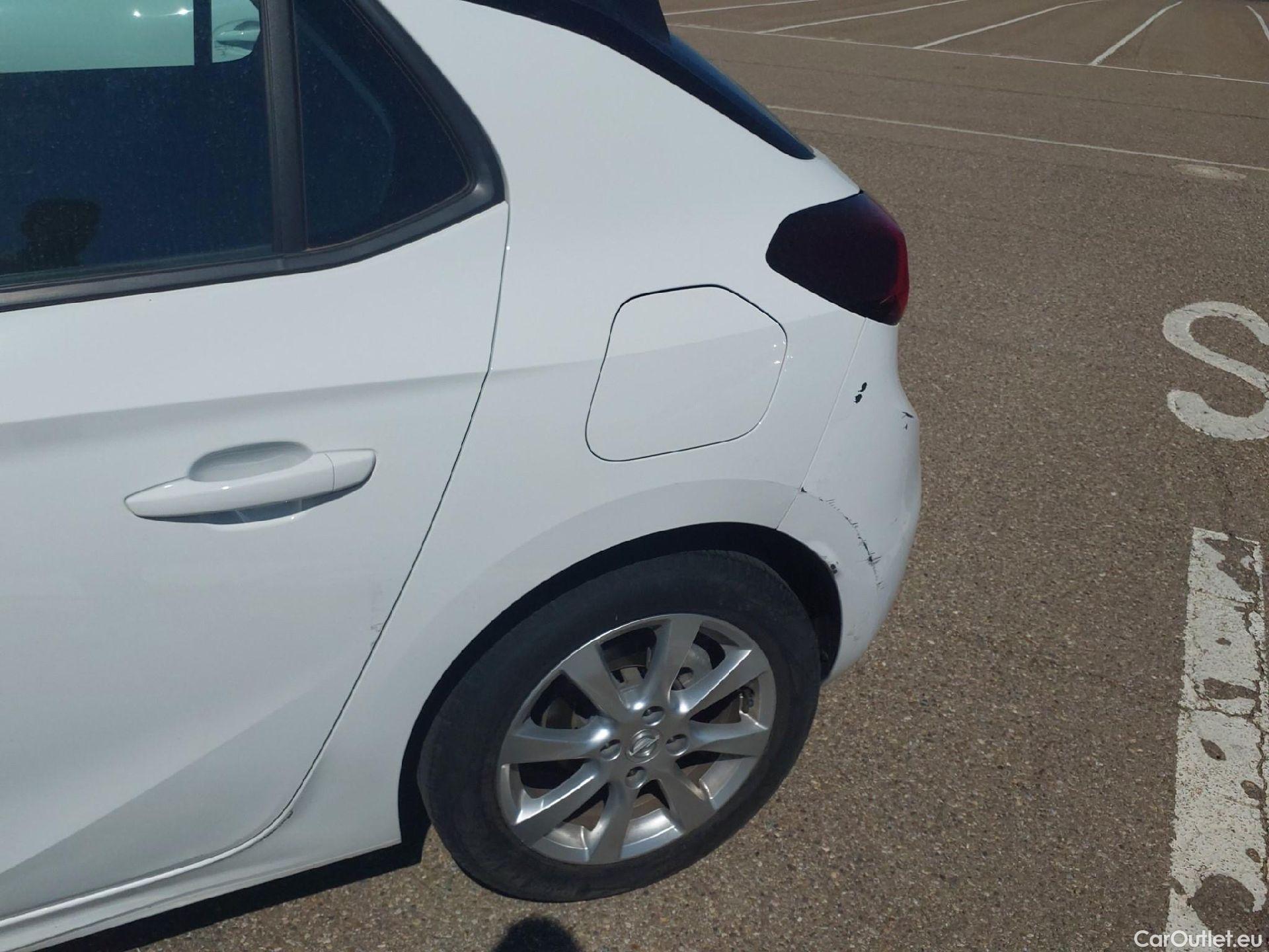  Opel  Corsa OPEL  / 2019 / 5P / berlina con portón 1.2T XHL 74kW (100CV) Edition (AC) #16