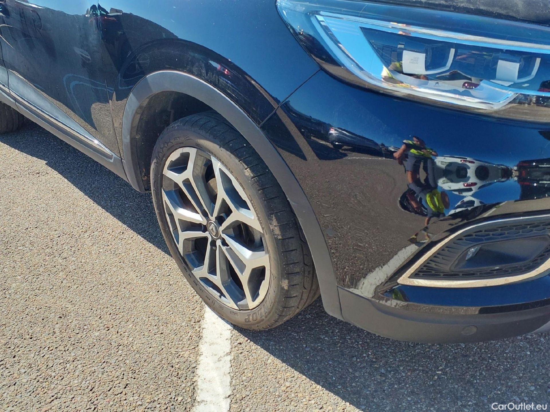  Renault  Kadjar RENAULT  / 2019 / 5P / crossover Zen GPF TCe 103kW (140CV) EDC (AC) #34