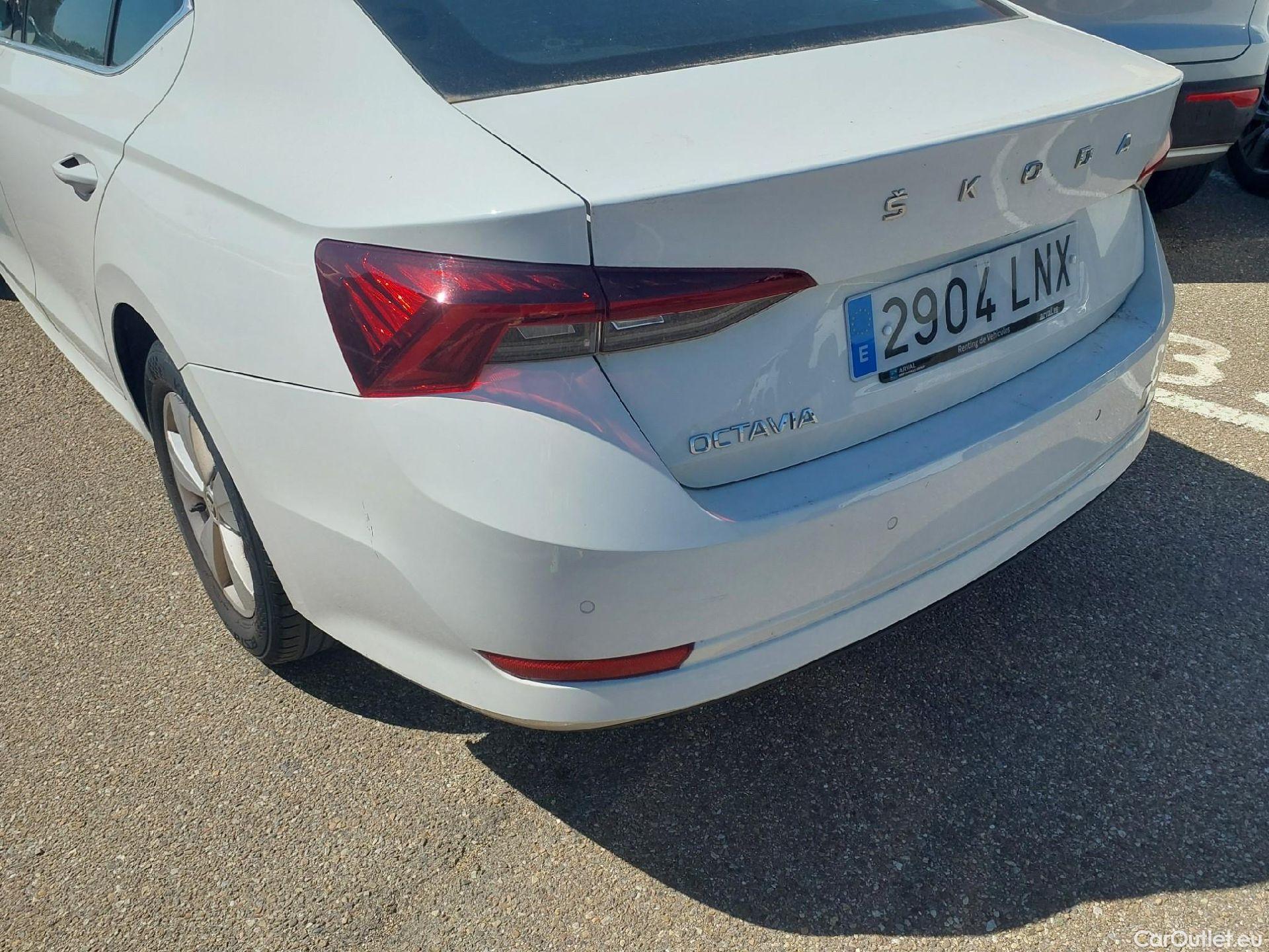  Skoda  Octavia SKODA  / 2020 / 5P / berlina con portón 2.0 TDI 110kW (150CV) Manual Ambition #4