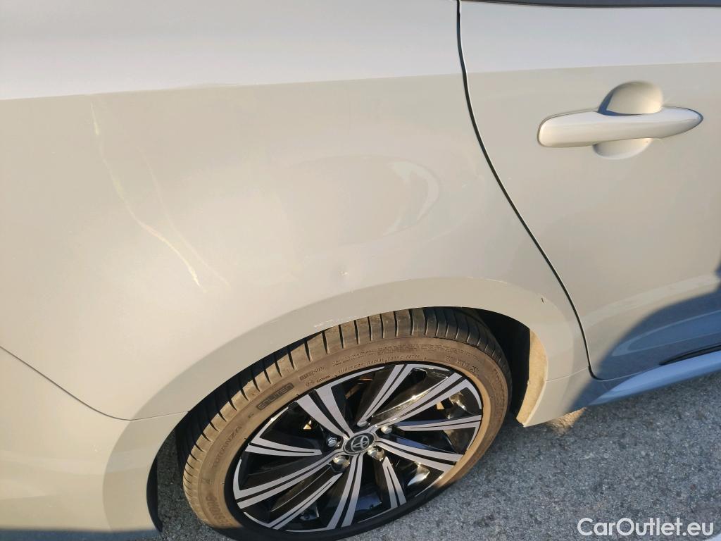 Toyota  Corolla TOYOTA  / 2019 / 5P / familiar 1.8 125H STYLE E-CVT TOURING SPORT #17
