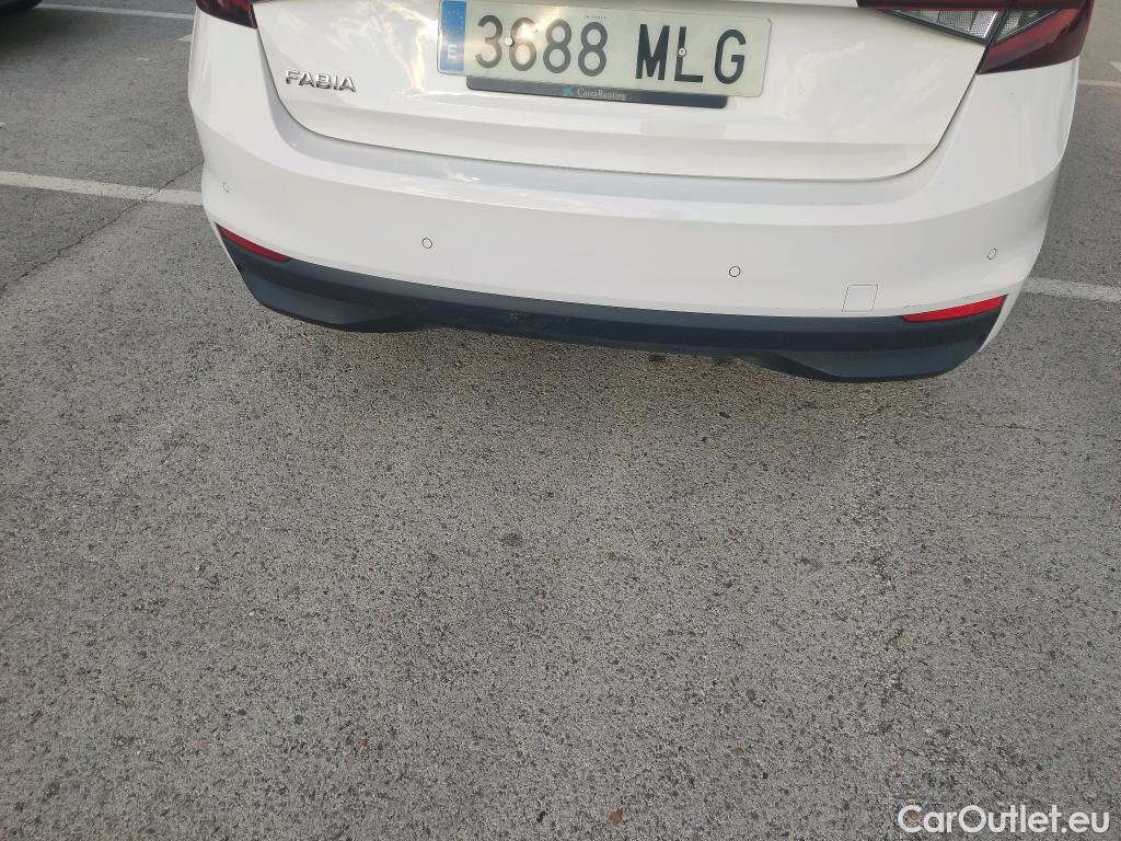  Skoda  Fabia SKODA  / 2021 / 5P / berlina con portón 1.0 TSI 70kW (95CV) Ambition (AC4) #13