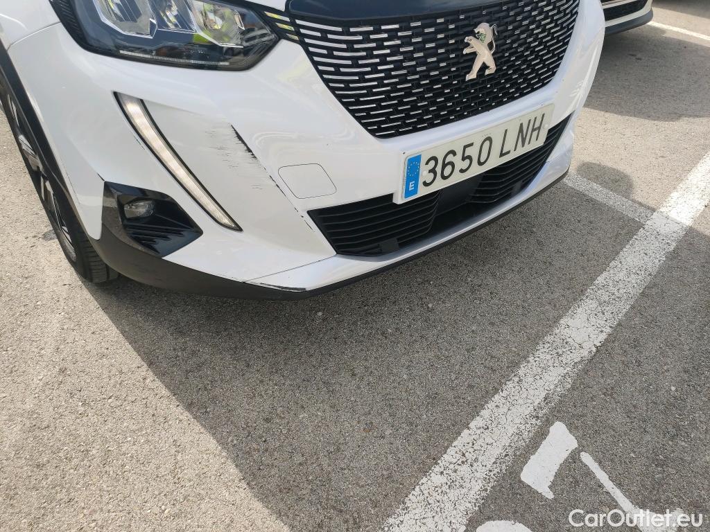  Peugeot  2008 PEUGEOT  / 2019 / 5P / todoterreno Allure Pack BlueHDI 81kW (110CV) (AC) #31