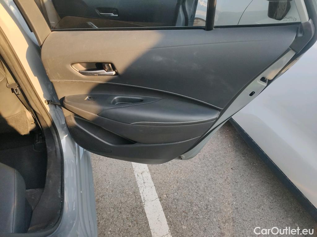  Toyota  Corolla TOYOTA  / 2019 / 5P / familiar 1.8 125H STYLE E-CVT TOURING SPORT #23