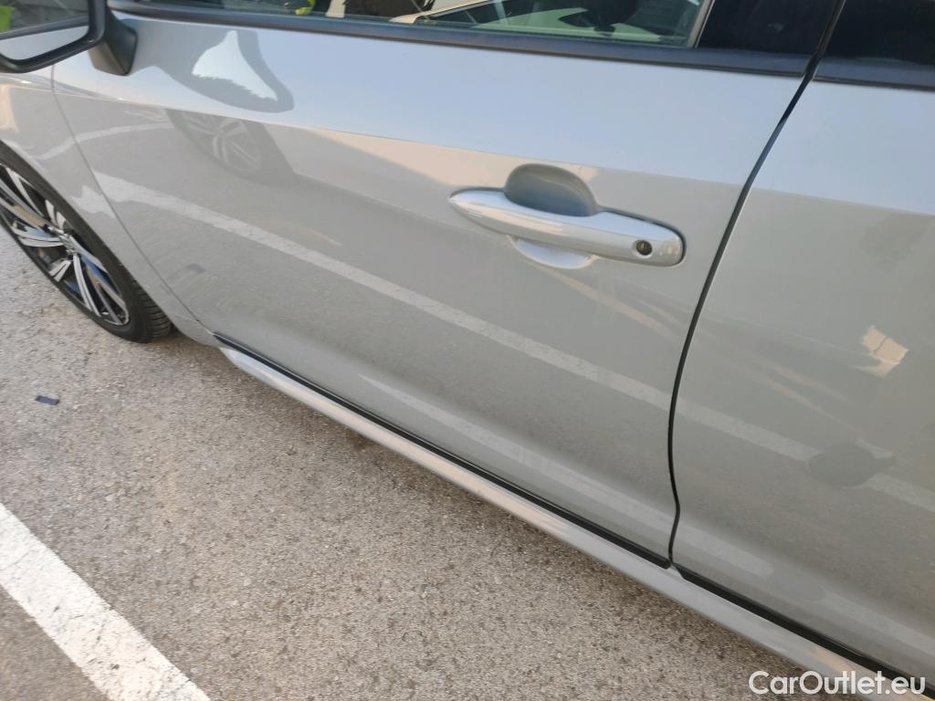  Toyota  Corolla TOYOTA  / 2019 / 5P / familiar 1.8 125H STYLE E-CVT TOURING SPORT #15