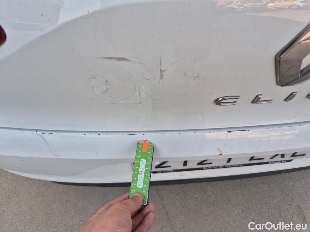  Renault  Clio RENAULT  / 2019 / 5P / berlina con portón Business Blue dCi 74kW (100CV) #24