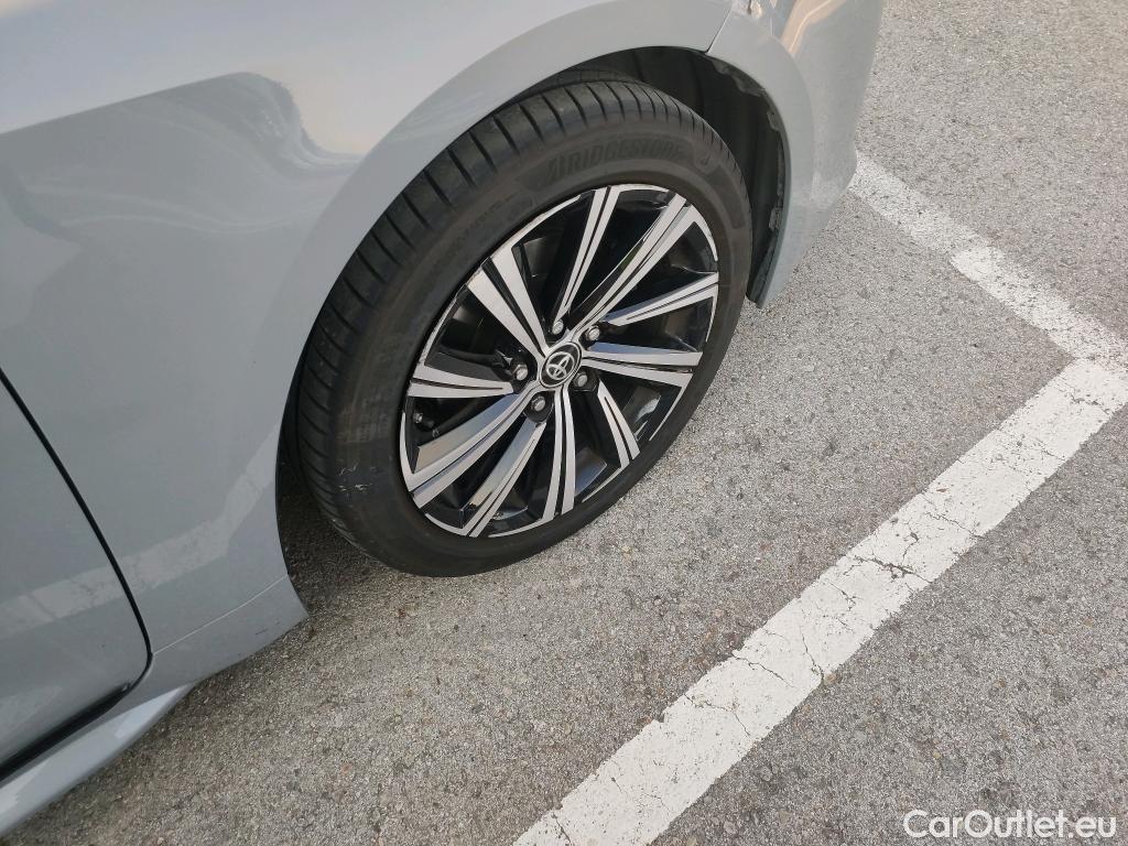  Toyota  Corolla TOYOTA  / 2019 / 5P / familiar 1.8 125H STYLE E-CVT TOURING SPORT #7
