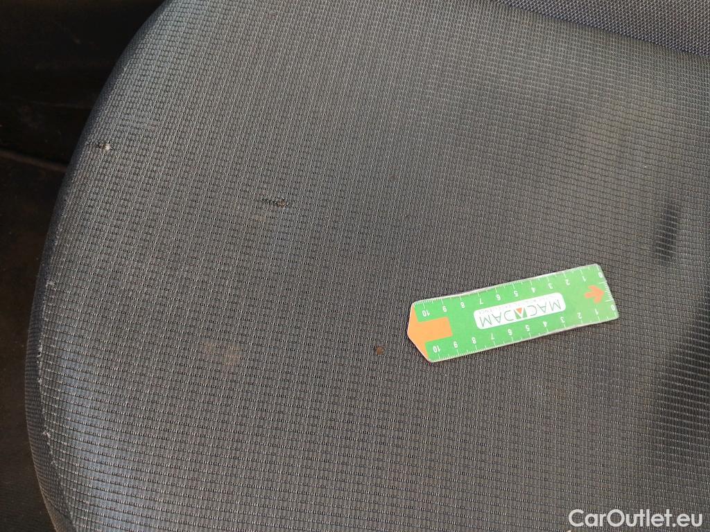  Toyota  Aygo TOYOTA  / 2018 / 5P / minicoche 1.0 70 x-play #10