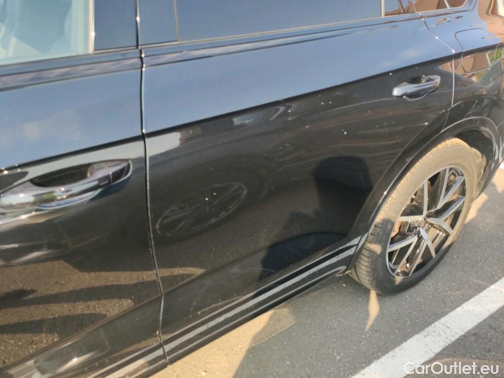 Volkswagen  Touareg VOLKSWAGEN  / 2018 / 5P / todoterreno R 3.0 V6 TSI 340kW Tip 4M (AC2) #20