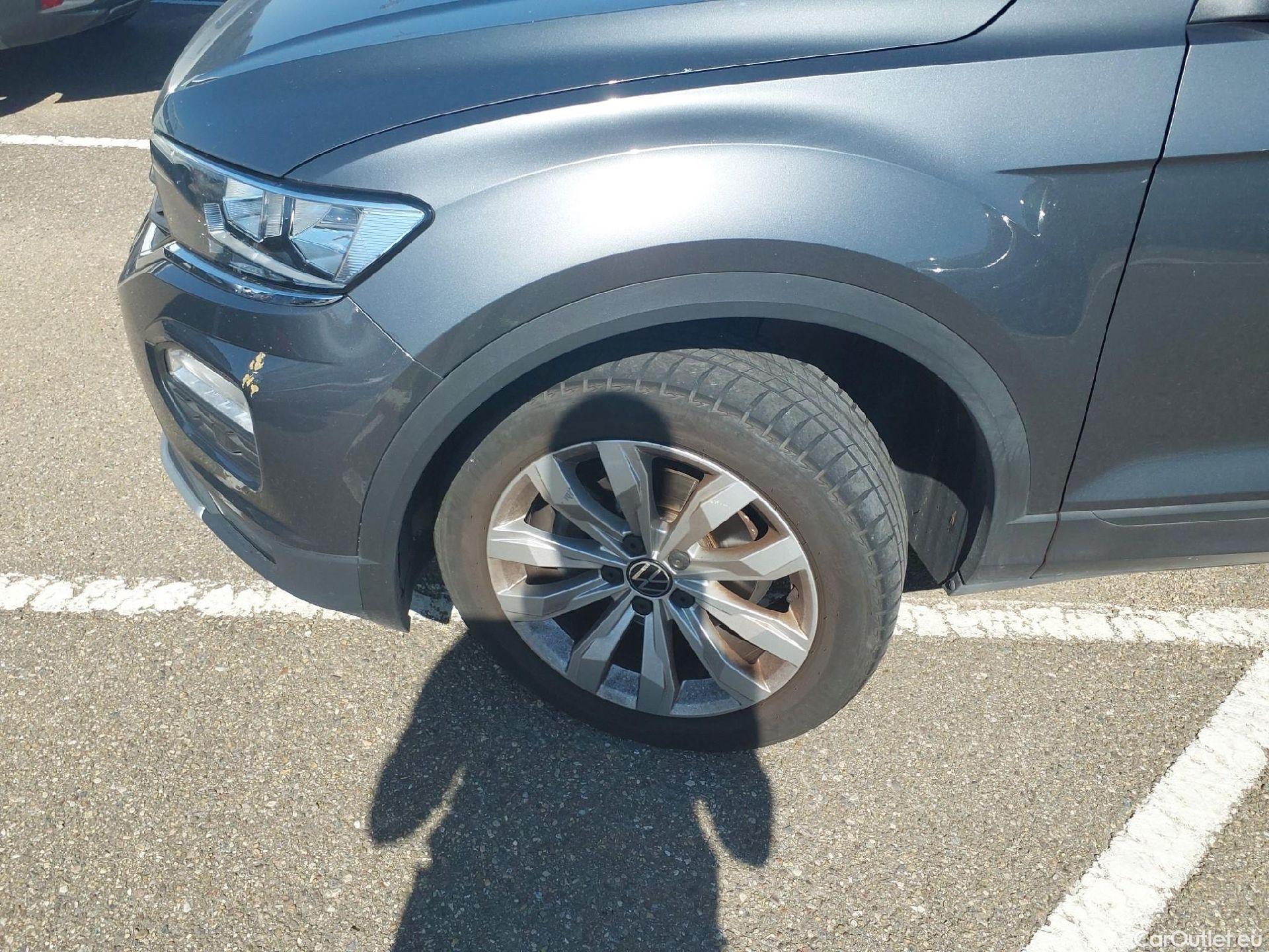  Volkswagen  T-ROC VOLKSWAGEN  / 2017 / 5P / todoterreno Advance 2.0 TDI 85kW (115CV) #4