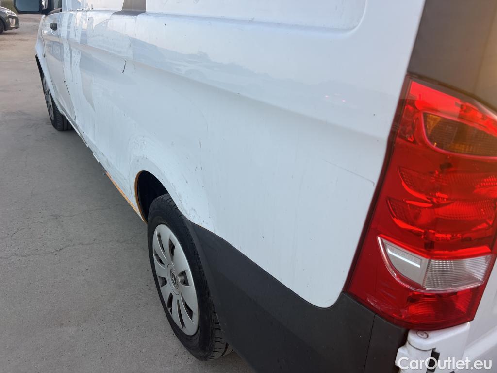  Mercedes  Vito MERCEDES-BENZ  / 2014 / 4P / furgón 114 CDI Larga #23