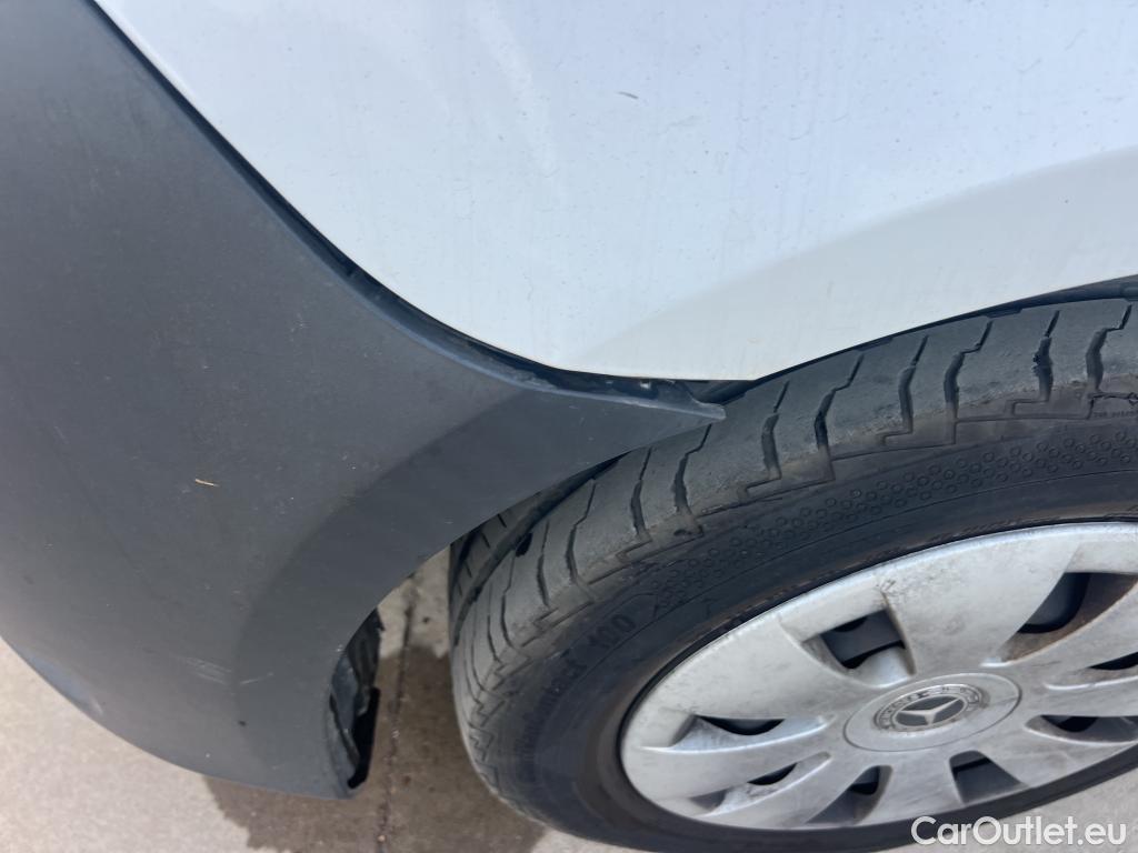  Mercedes  Vito MERCEDES-BENZ  / 2014 / 4P / furgón 114 CDI Larga #11