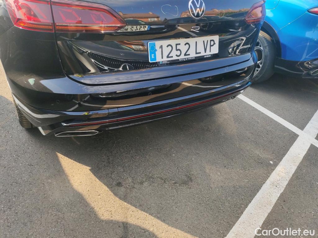  Volkswagen  Touareg VOLKSWAGEN  / 2018 / 5P / todoterreno R 3.0 V6 TSI 340kW Tip 4M (AC2) #32