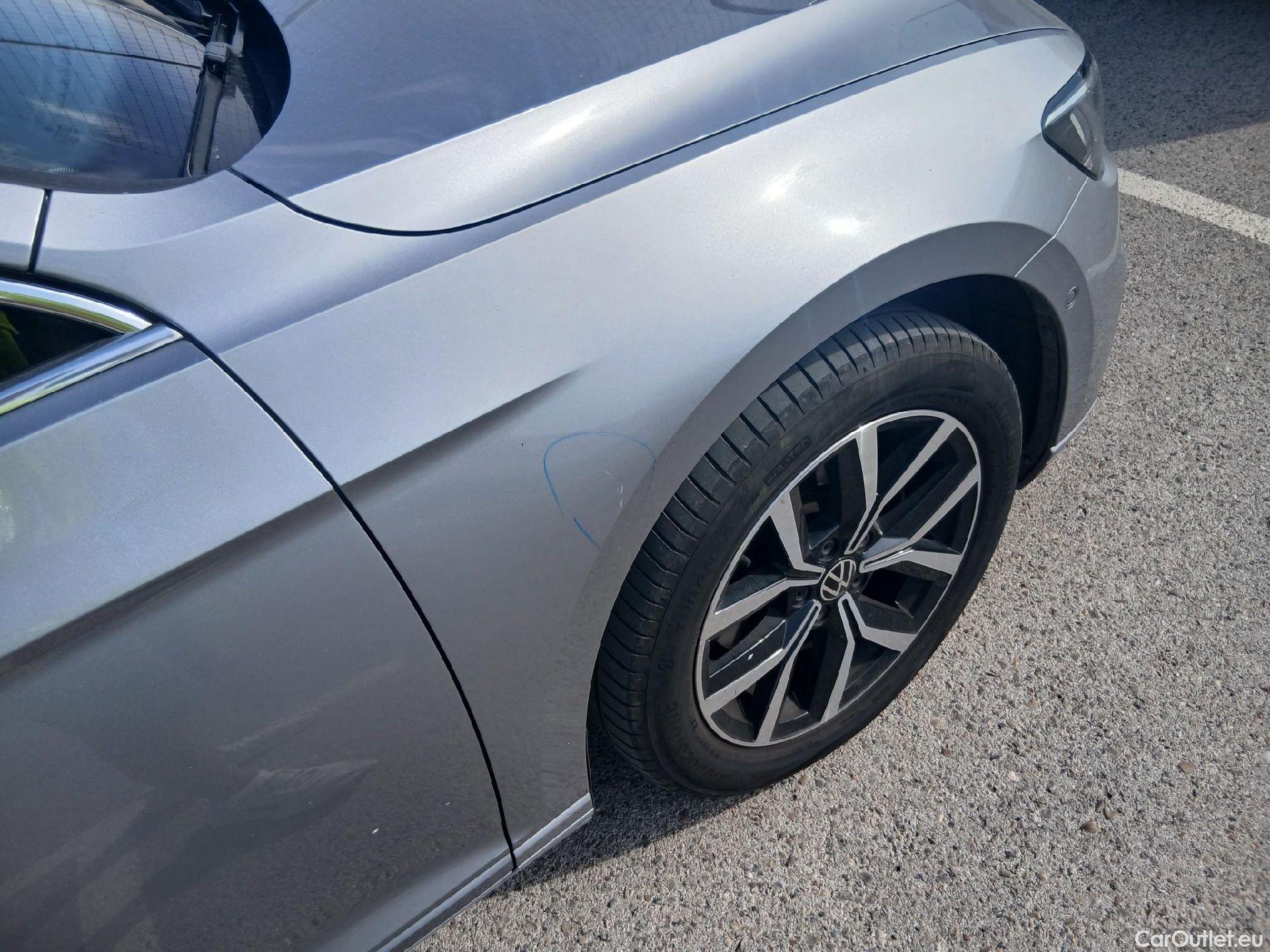  Volkswagen  Passat VOLKSWAGEN  / 2019 / 4P / sedán Executive 2.0 TDI 110kW (150CV) DSG #24