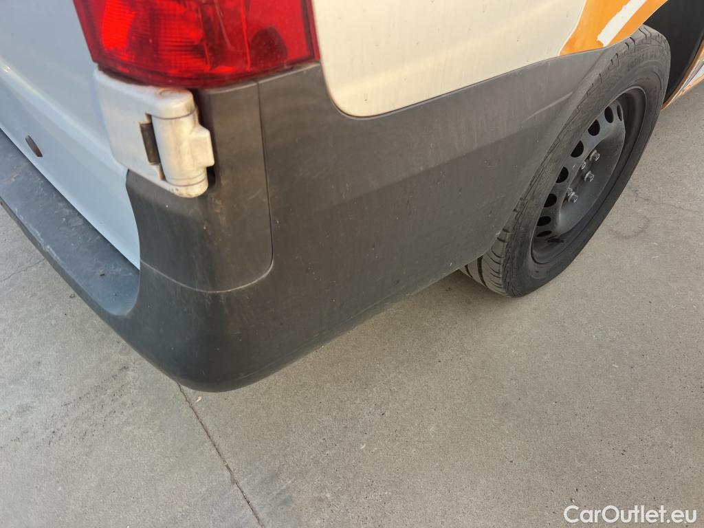  Mercedes  Vito MERCEDES-BENZ  / 2014 / 4P / furgón 114 CDI Larga #30