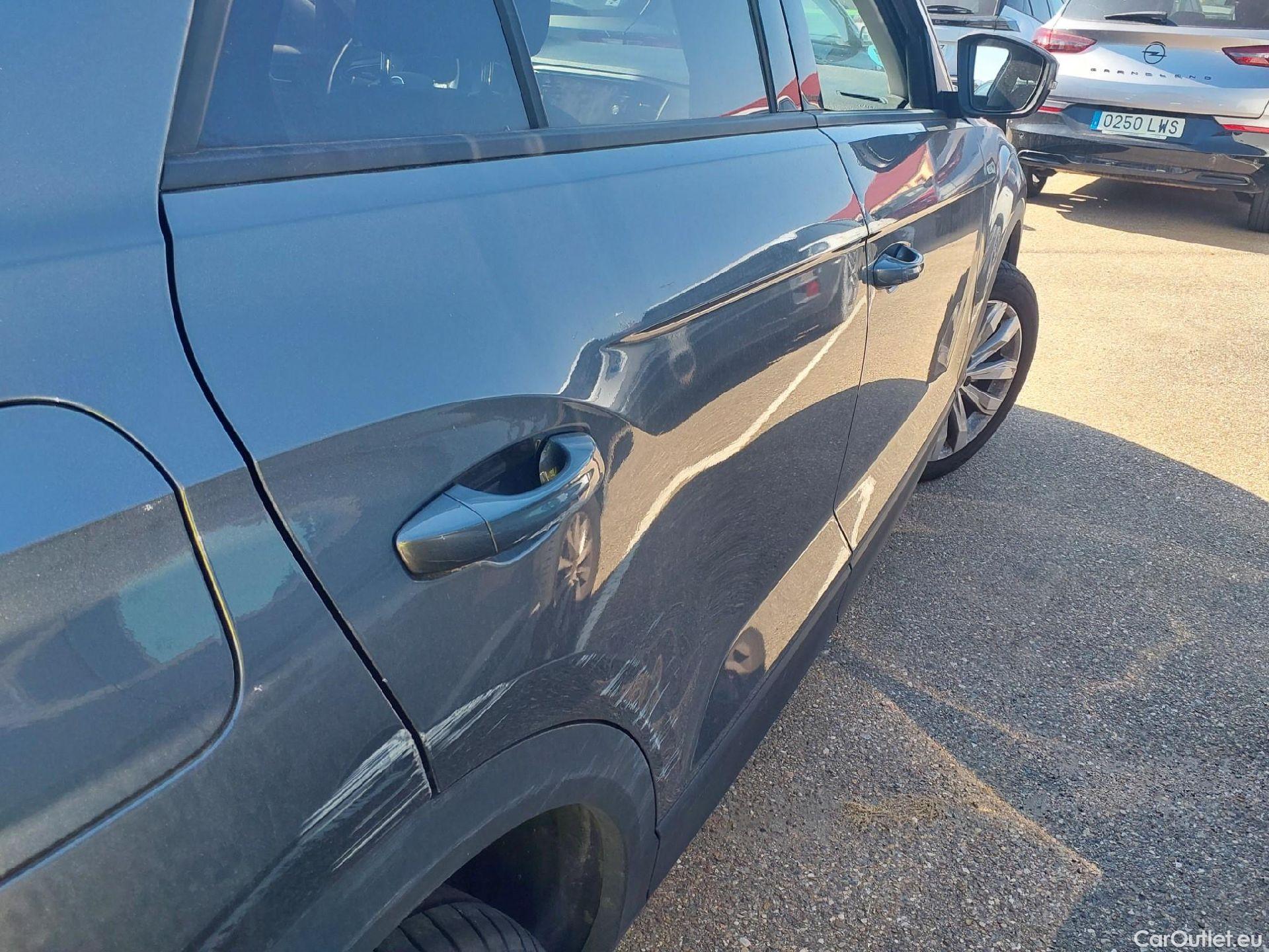  Volkswagen  T-ROC VOLKSWAGEN  / 2017 / 5P / todoterreno Advance 2.0 TDI 85kW (115CV) #30
