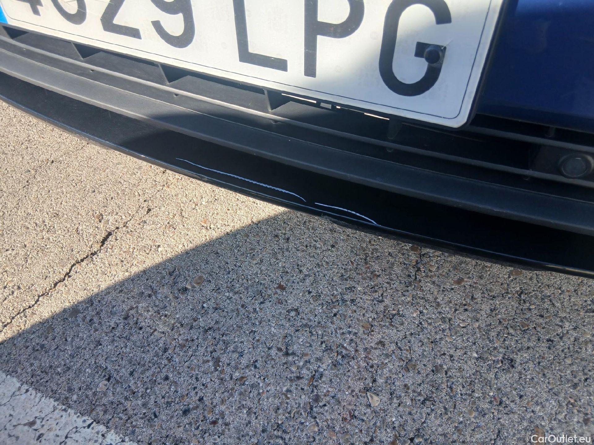  Volvo  XC 40 VOLVO XC40 / 2017 / 5P / todoterreno 1.5 T4 Twin Recharge R-Design Exp Auto #5