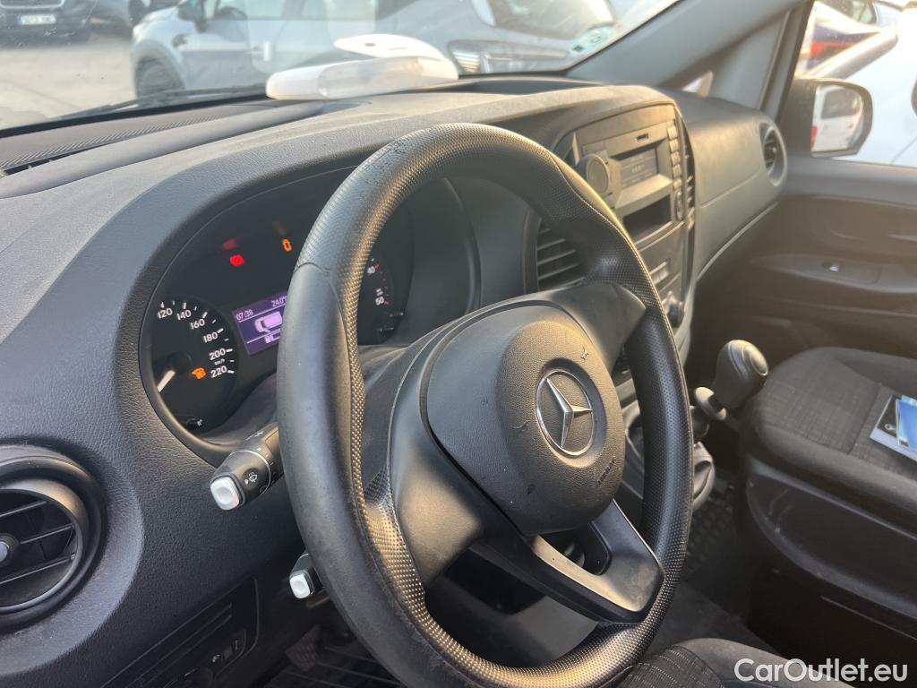  Mercedes  Vito MERCEDES-BENZ  / 2014 / 4P / furgón 114 CDI Larga #35