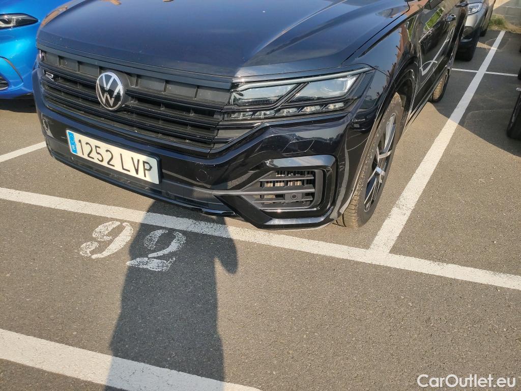  Volkswagen  Touareg VOLKSWAGEN  / 2018 / 5P / todoterreno R 3.0 V6 TSI 340kW Tip 4M (AC2) #28